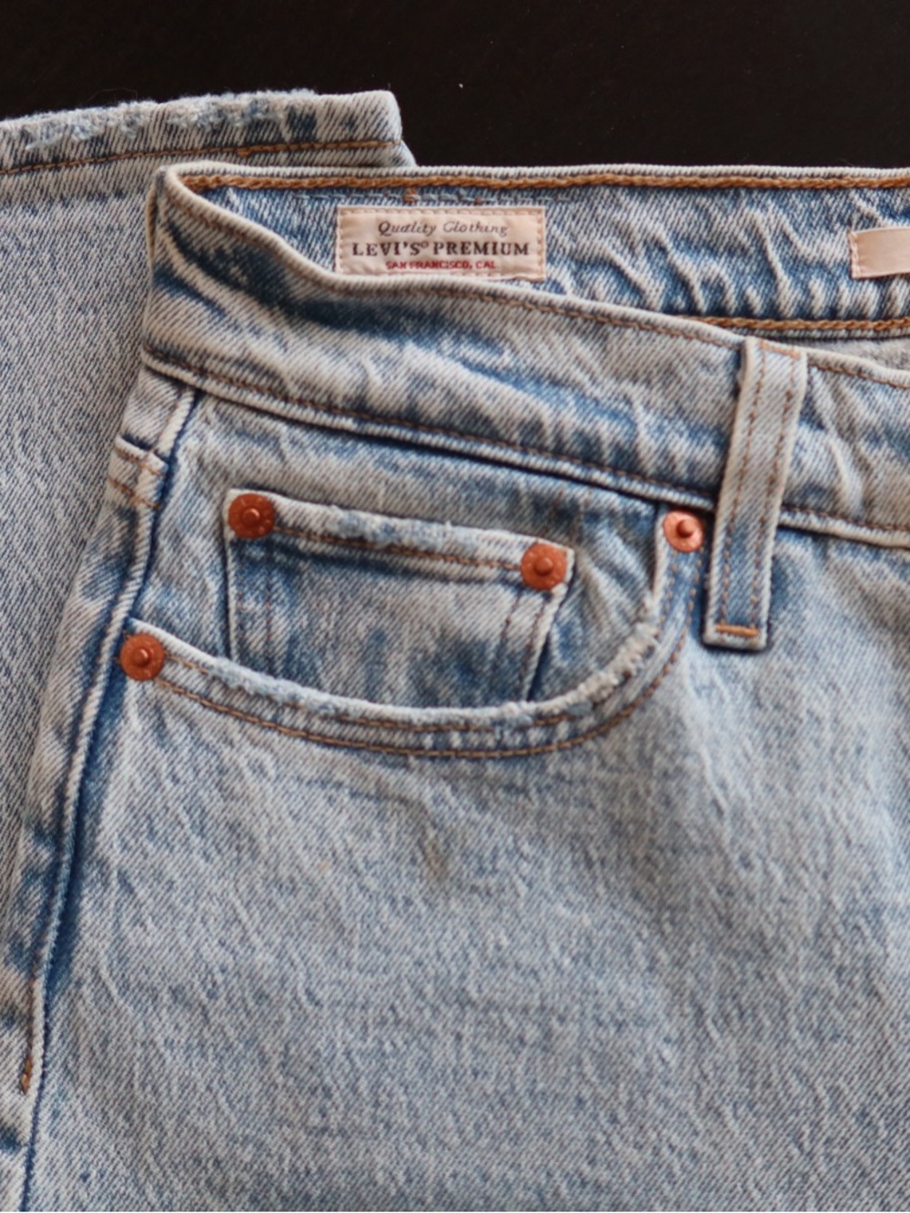 Levi's Light Blue Straight Leg Jeans - Picture 5 of 9